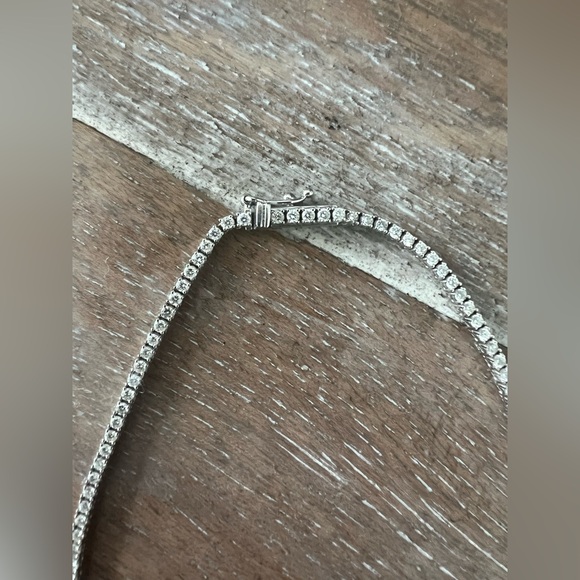 14kt White Gold Diamond Tennis Necklace 3.3ct - Picture 6 of 16
